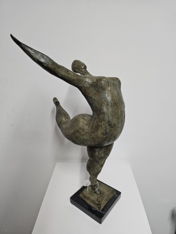 Bronzen beeld danseres op 1 been 54cm eliassen.nl 9