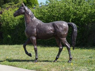 bronzen groot paard - eliassen.nl