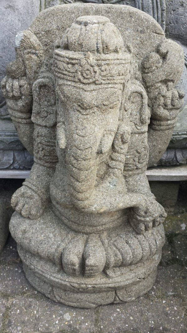 Hindoe beeld Ganesha op lotus 75cm greenstone - Eliassen.nl