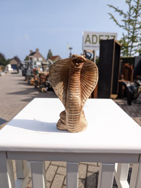 Houten beeld cobra eliassen.nl