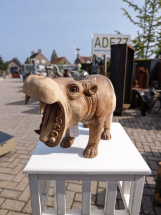 Houten beeld nijlpaard open bek eliassen.nl