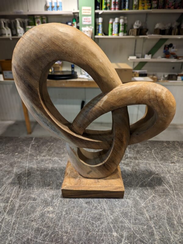 Houten beeld suarhout abstracte knoop 42cm eliassen.nl 1