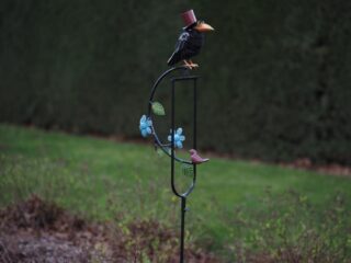 Tuinbalans Vogel met hoedje Eliassen.nl  MD17374